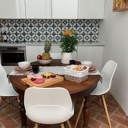 Stylish Townhouse With Gallery In The Heart Of Tavira For Two 塔维拉 外观 照片